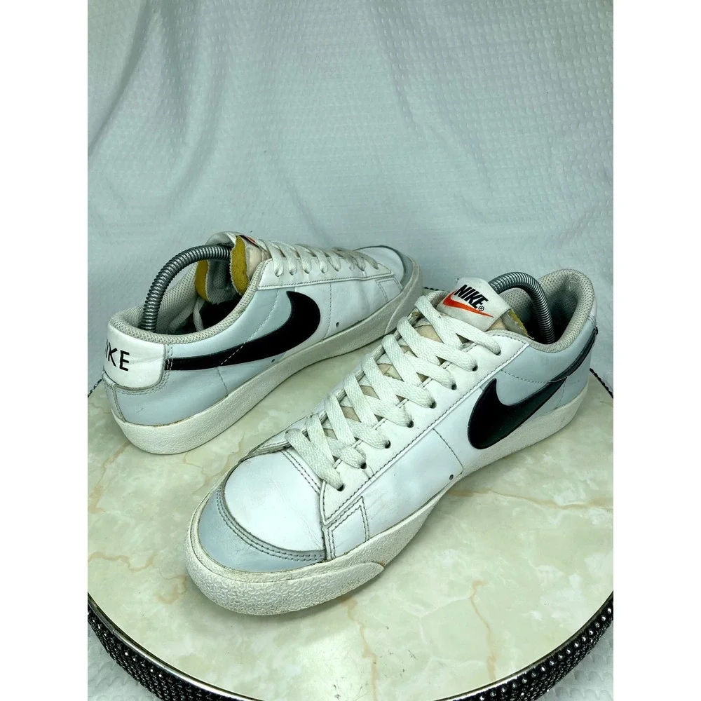 Nike Blazer Low 77 Vintage Leather Shoes Mens Sz 8.5 White Retro Sporty Sneakers